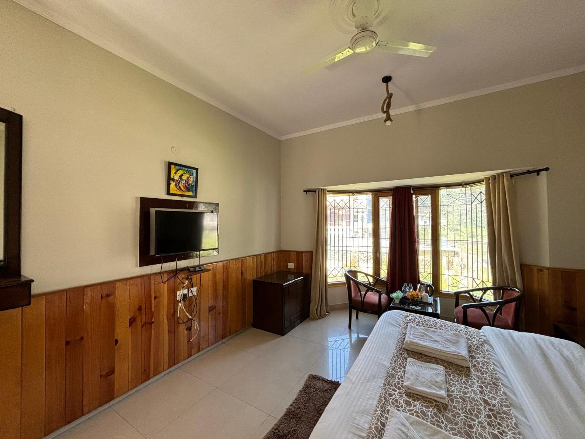 Ivy The Boutique Hotel Near Neem Karoli Temple 奈尼塔尔 外观 照片