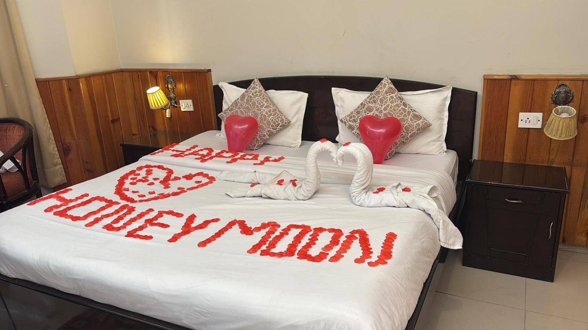 Ivy The Boutique Hotel Near Neem Karoli Temple 奈尼塔尔 外观 照片