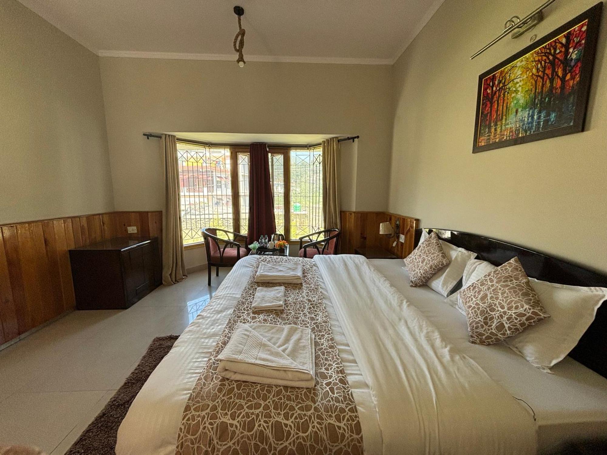Ivy The Boutique Hotel Near Neem Karoli Temple 奈尼塔尔 外观 照片