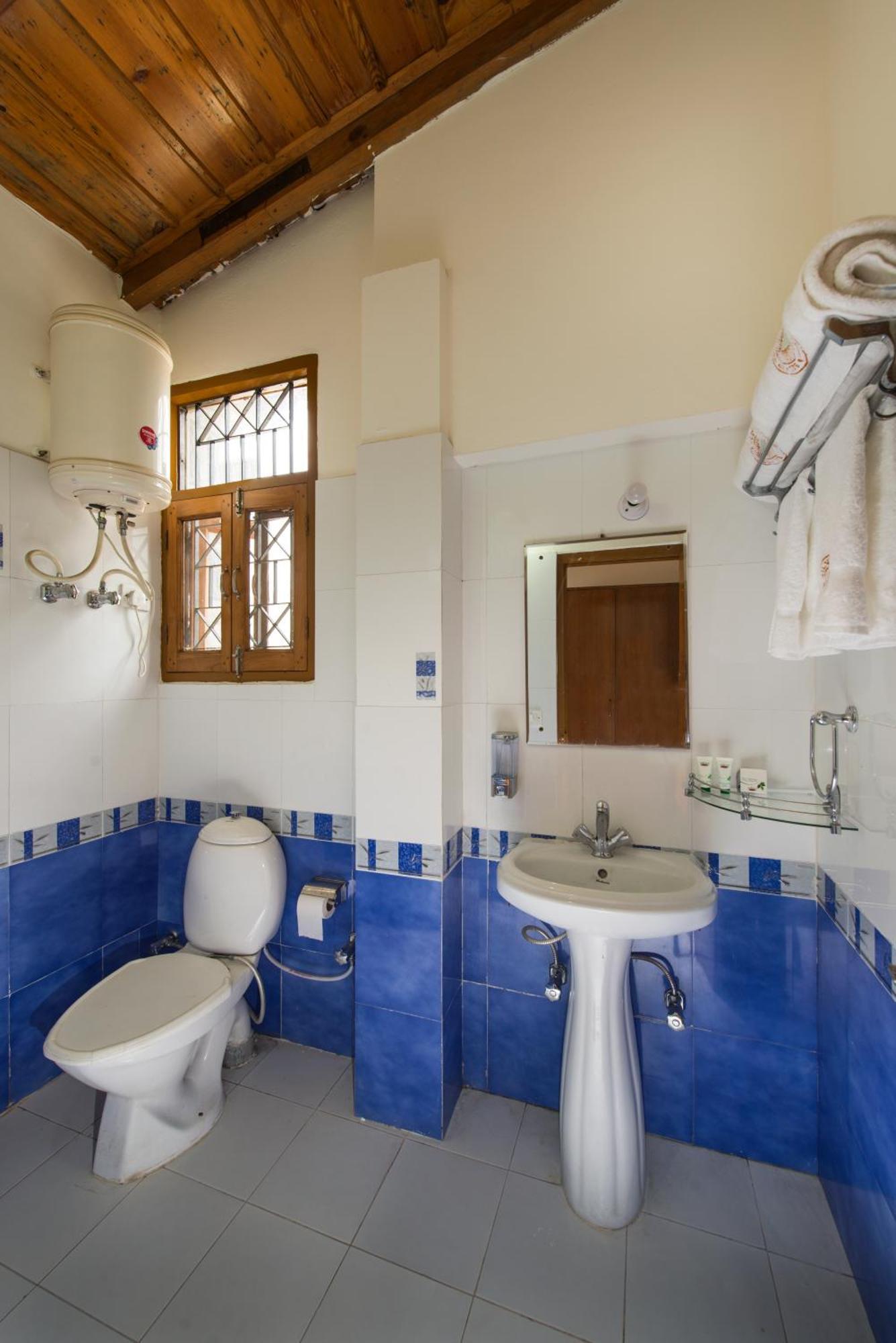 Ivy The Boutique Hotel Near Neem Karoli Temple 奈尼塔尔 外观 照片